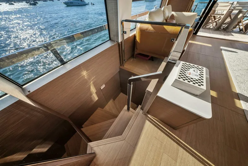 Slide: The Image of 2023 Prestige X70 'Charlotte' - 5750358