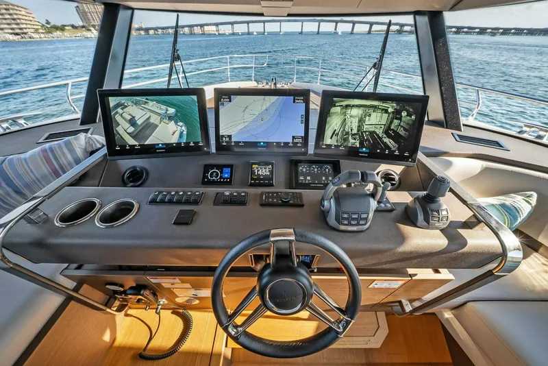 Slide: The Image of 2023 Prestige X70 'Charlotte' Helm - 5750341