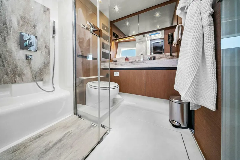 Slide: The Image of 2023 Prestige X70 'Charlotte' - 5750382