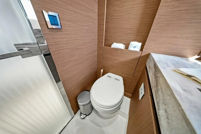 Slide: The Image of 2023 Prestige X70 'Charlotte' - 5750390