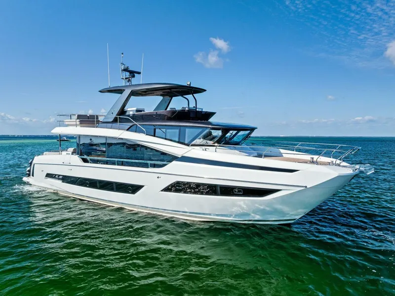 Slide: The Image of 2023 Prestige X70 'Charlotte' - 5750488