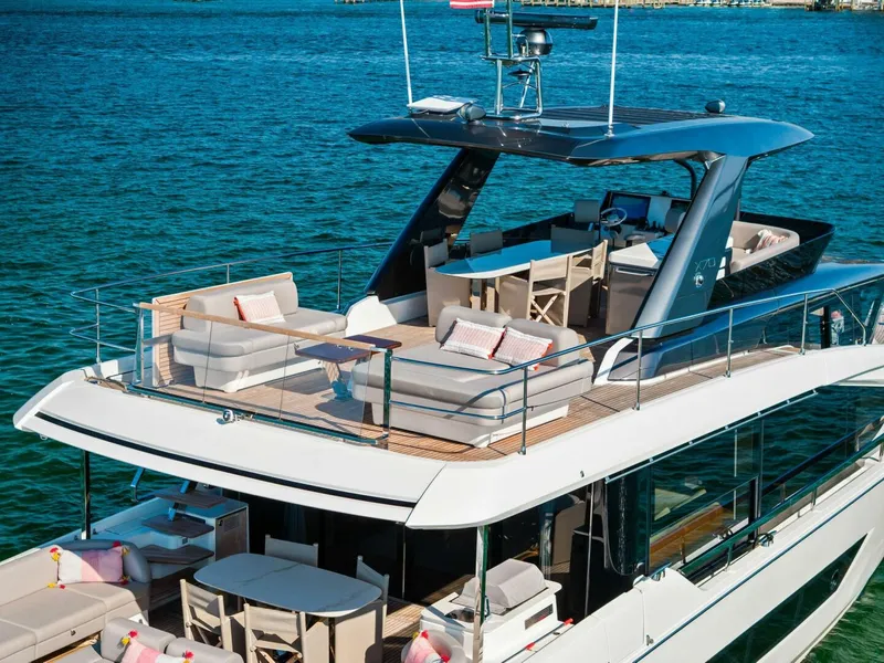 Slide: The Image of 2023 Prestige X70 'Charlotte' - 5750509