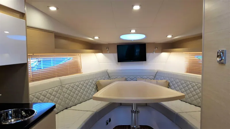 Slide: The Image of Cobrey 33 HT 2026 - 5751148