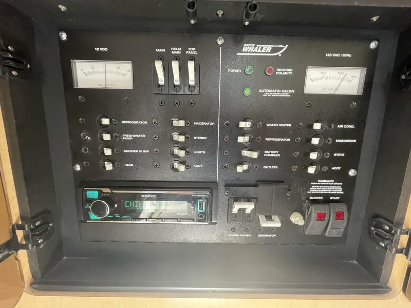 Slide: The Image of Boston Whaler 285 Conquest 2001 - 5751135