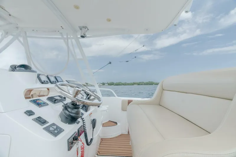 Slide: The Image of Intrepid 35 - Helm 2012 Intrepid 35WA - 5752230