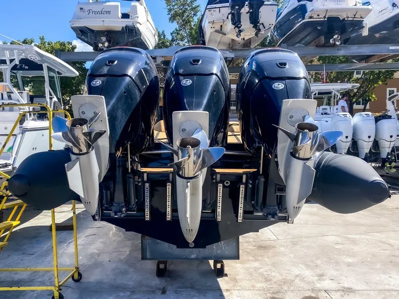 Slide: The Image of Other Bernico RX 10 2018 - 5752682