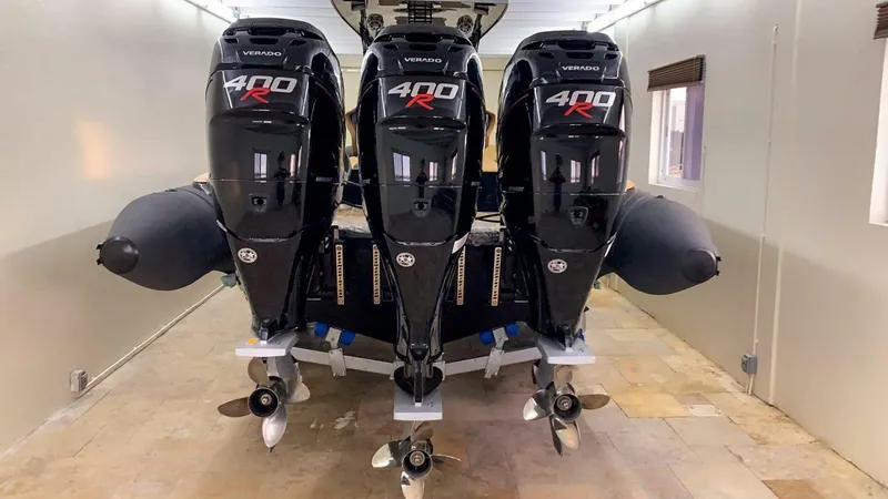 Slide: The Image of Other Bernico RX 10 2018 - 5752687