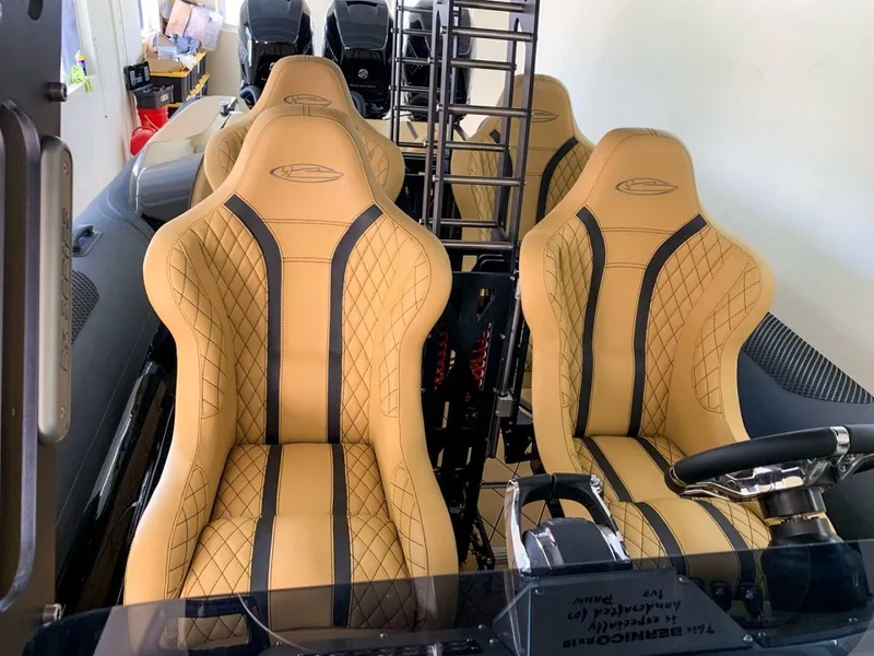 Slide: The Image of Other Bernico RX 10 2018 - 5752688