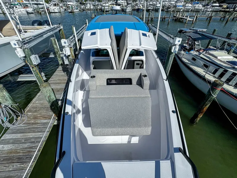 Slide: The Image of Axopar 37 Cross Cabin 2024 - 5752744