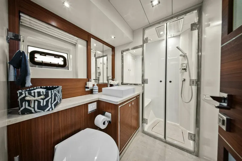 Slide: The Image of 2021 Sirena 64- DESTIN-E- Guest Head - 5753468