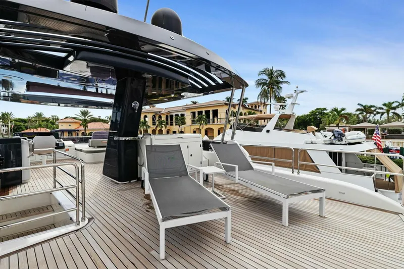 Slide: The Image of 2021 Sirena 64- DESTIN-E- Flybridge - 5753490