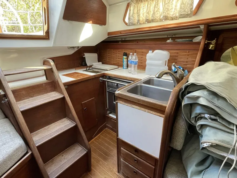 Slide: The Image of Sabre 36 1986 - 5753561