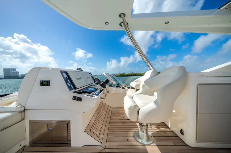 Slide: The Image of Sunseeker 76 YACHT 2019 - 5753668