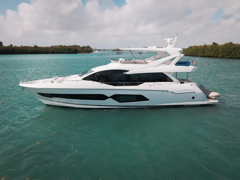 Slide: The Image of Sunseeker 76 YACHT 2019 - 5753644