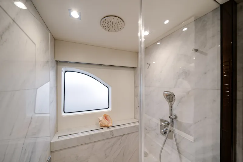 Slide: The Image of Sunseeker 76 YACHT 2019 - 5753691