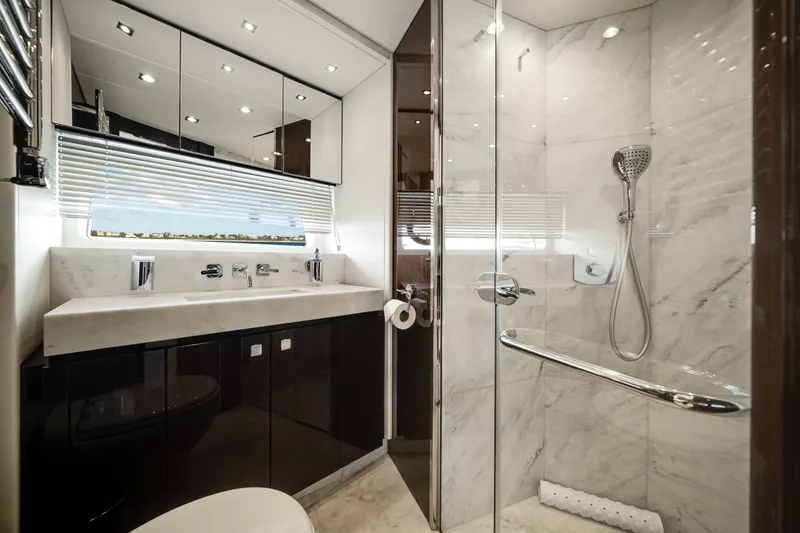 Slide: The Image of Sunseeker 76 YACHT 2019 - 5753696