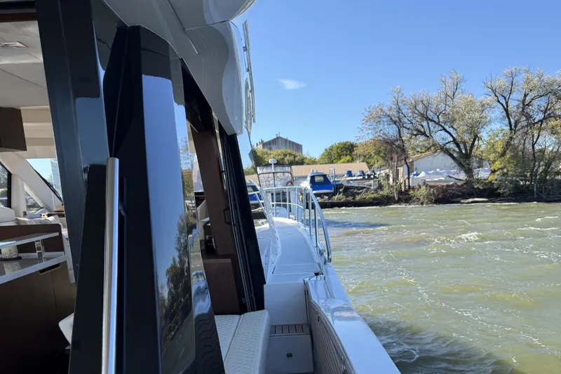 Slide: The Image of Galeon 500 FLY 2018 - 5753722