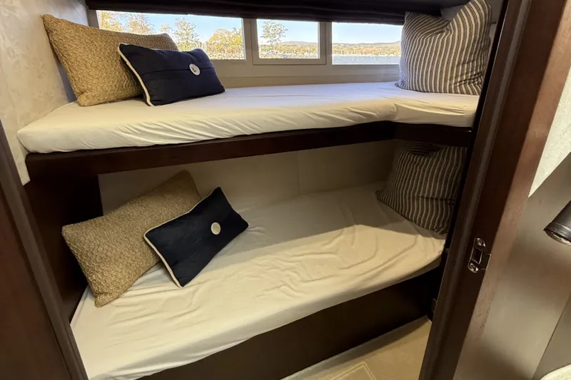 Slide: The Image of Galeon 500 FLY 2018 - 5753773