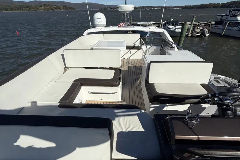 Slide: The Image of Galeon 500 FLY 2018 - 5753780