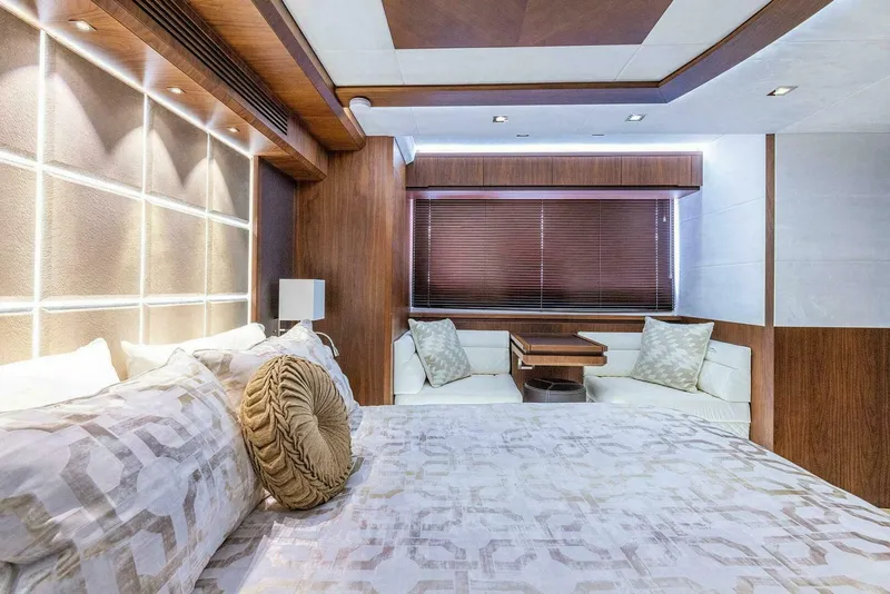 Slide: The Image of Galeon 640 FLY 2019 - 5753913