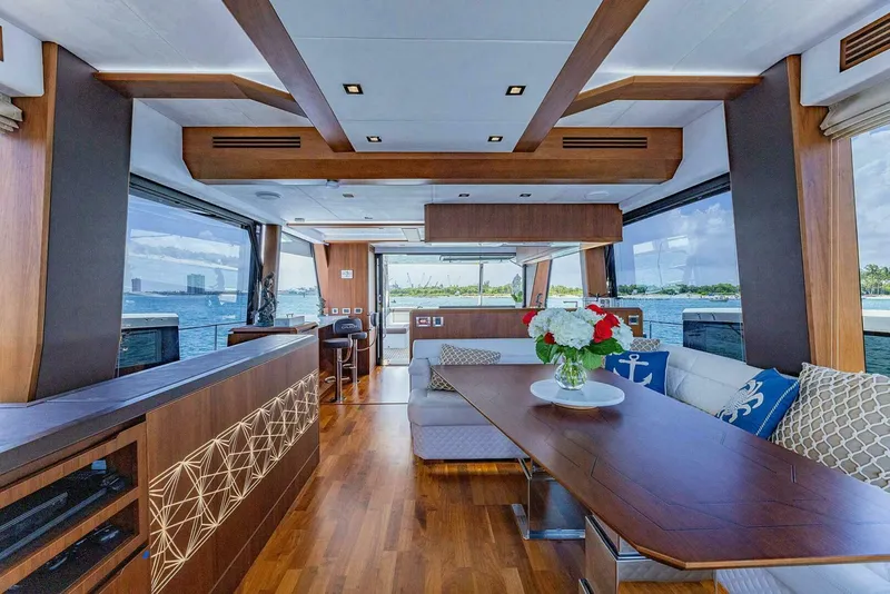 Slide: The Image of Galeon 640 FLY 2019 - 5753879