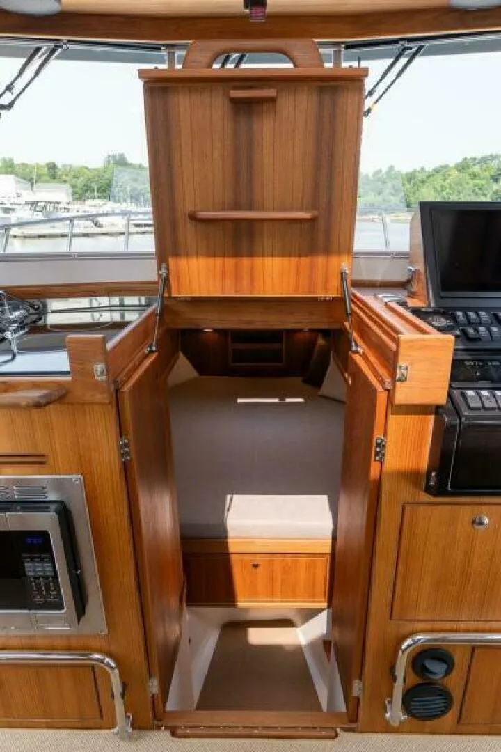 Slide: The Image of Targa 32 2027 - 5754696