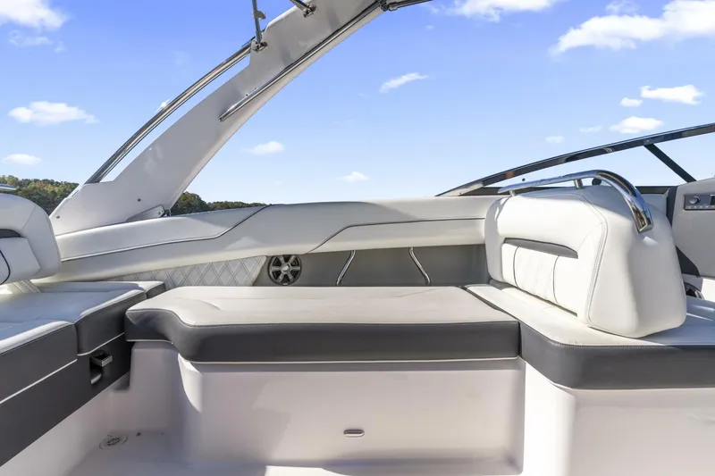 Slide: The Image of Regal LS6 2021 - 5754807