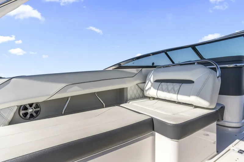 Slide: The Image of Regal LS6 2021 - 5754808