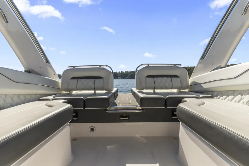 Slide: The Image of Regal LS6 2021 - 5754810