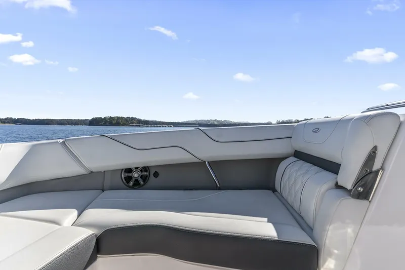 Slide: The Image of Regal LS6 2021 - 5754773