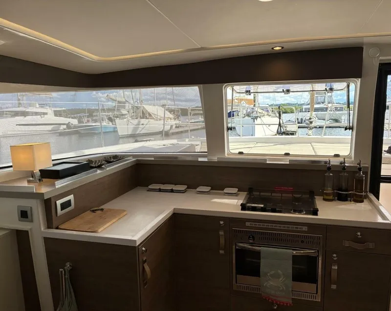 Slide: The Image of Bali 4.2 2023 - 5754890