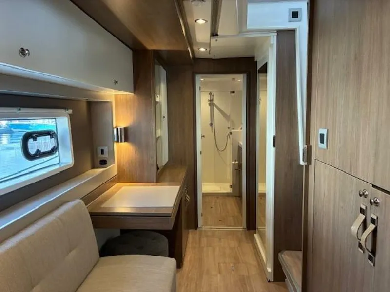 Slide: The Image of Bali 4.2 2023 - 5754872