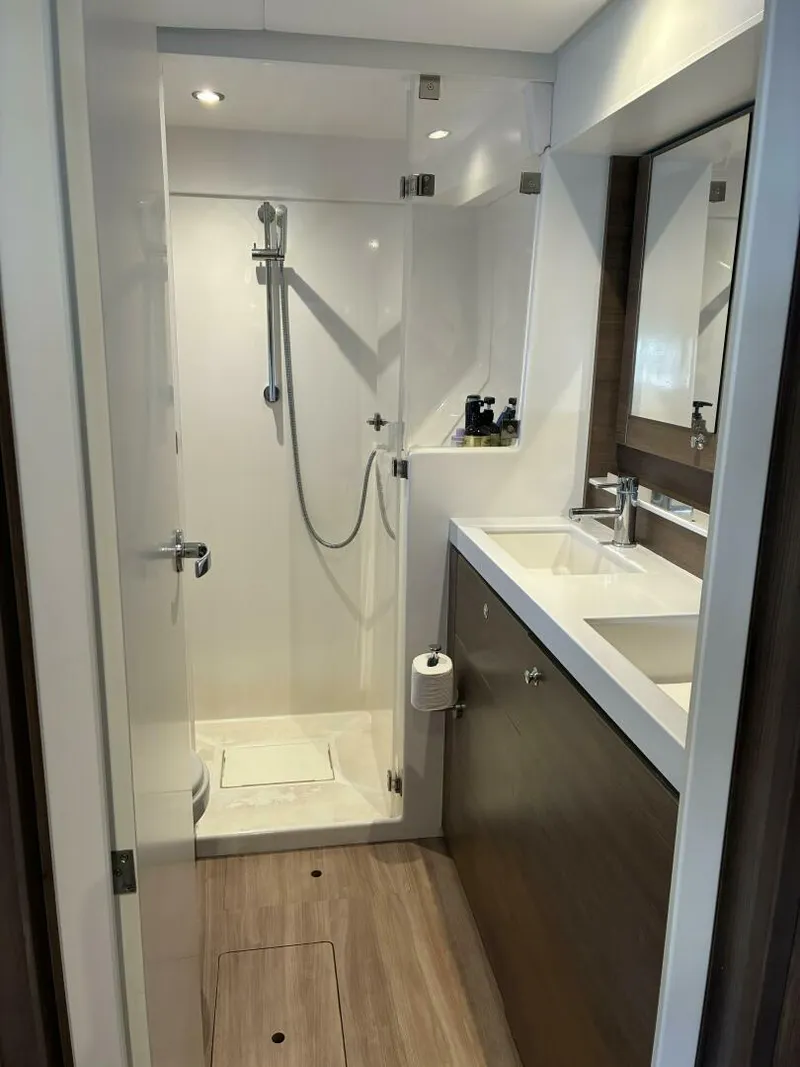 Slide: The Image of Bali 4.2 2023 - 5754820