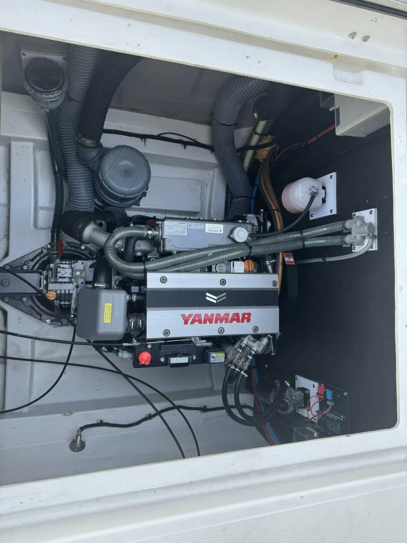 Slide: The Image of Bali 4.2 2023 - 5754825