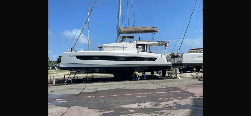 Slide: The Image of Bali 4.2 2023 - 5754835