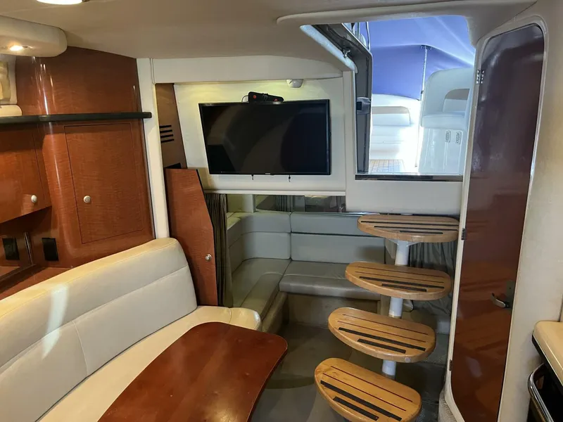 Slide: The Image of 2005 Sea Ray 320 Sundancer - 5763936