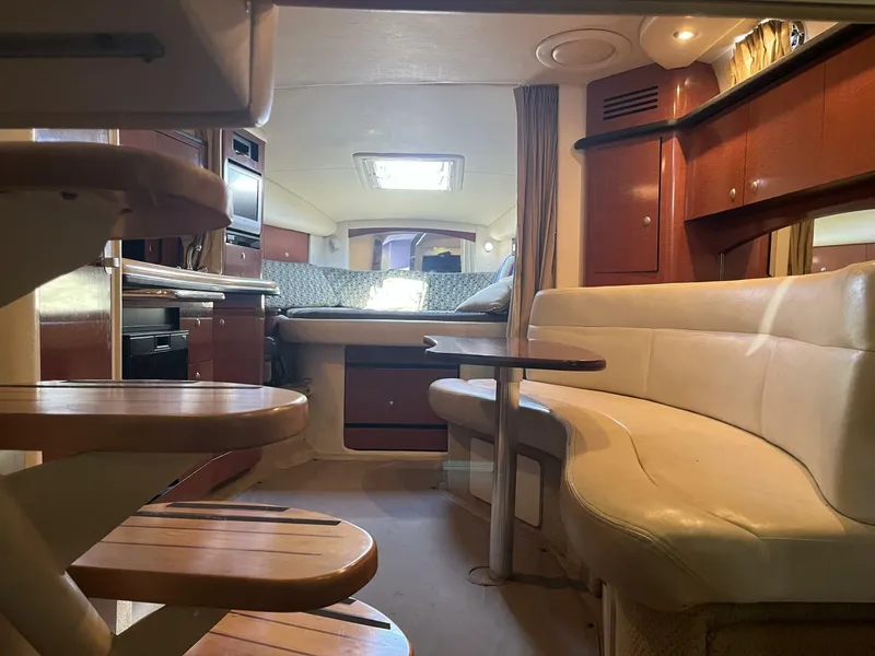 Slide: The Image of 2005 Sea Ray 320 Sundancer - 5763947