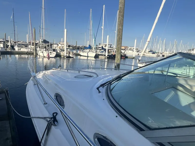 Slide: The Image of 2005 Sea Ray 320 Sundancer - 5785427