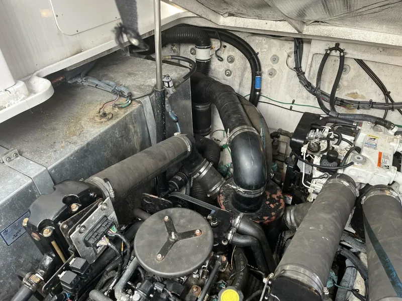 Slide: The Image of 2005 Sea Ray 320 Sundancer - 5755303