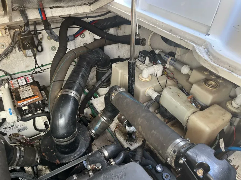 Slide: The Image of 2005 Sea Ray 320 Sundancer - 5755305