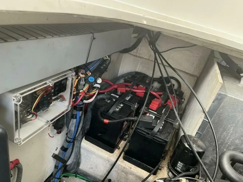 Slide: The Image of 2005 Sea Ray 320 Sundancer - 5755301