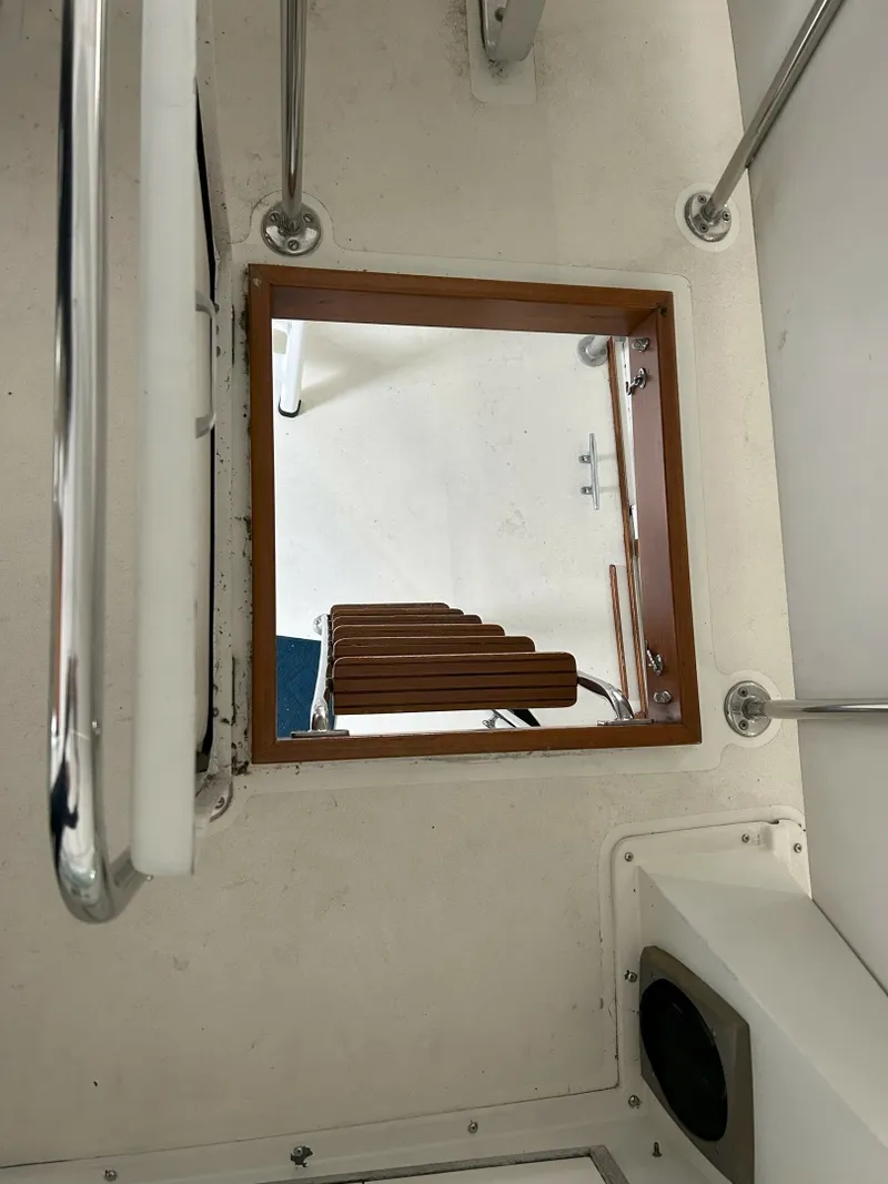 Slide: The Image of Bertram 42 Motor Yacht 1977 - 7586658