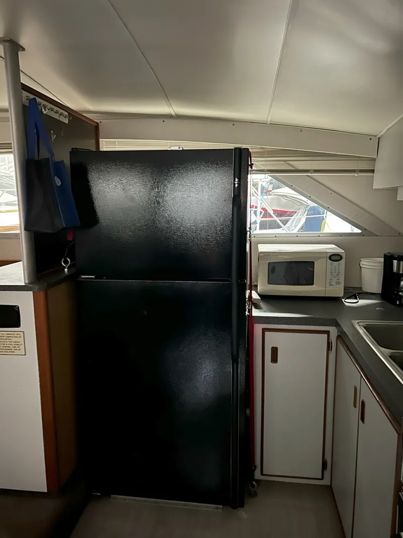 Slide: The Image of Bertram 42 Motor Yacht 1977 - 7586604