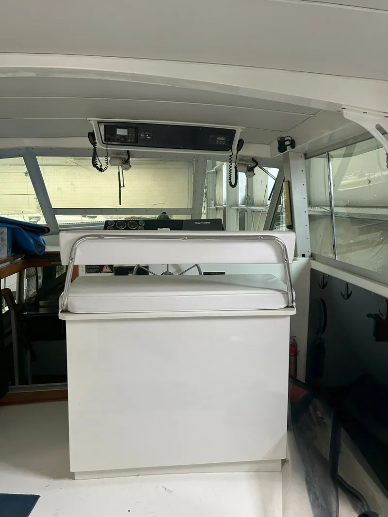 Slide: The Image of Bertram 42 Motor Yacht 1977 - 7586533