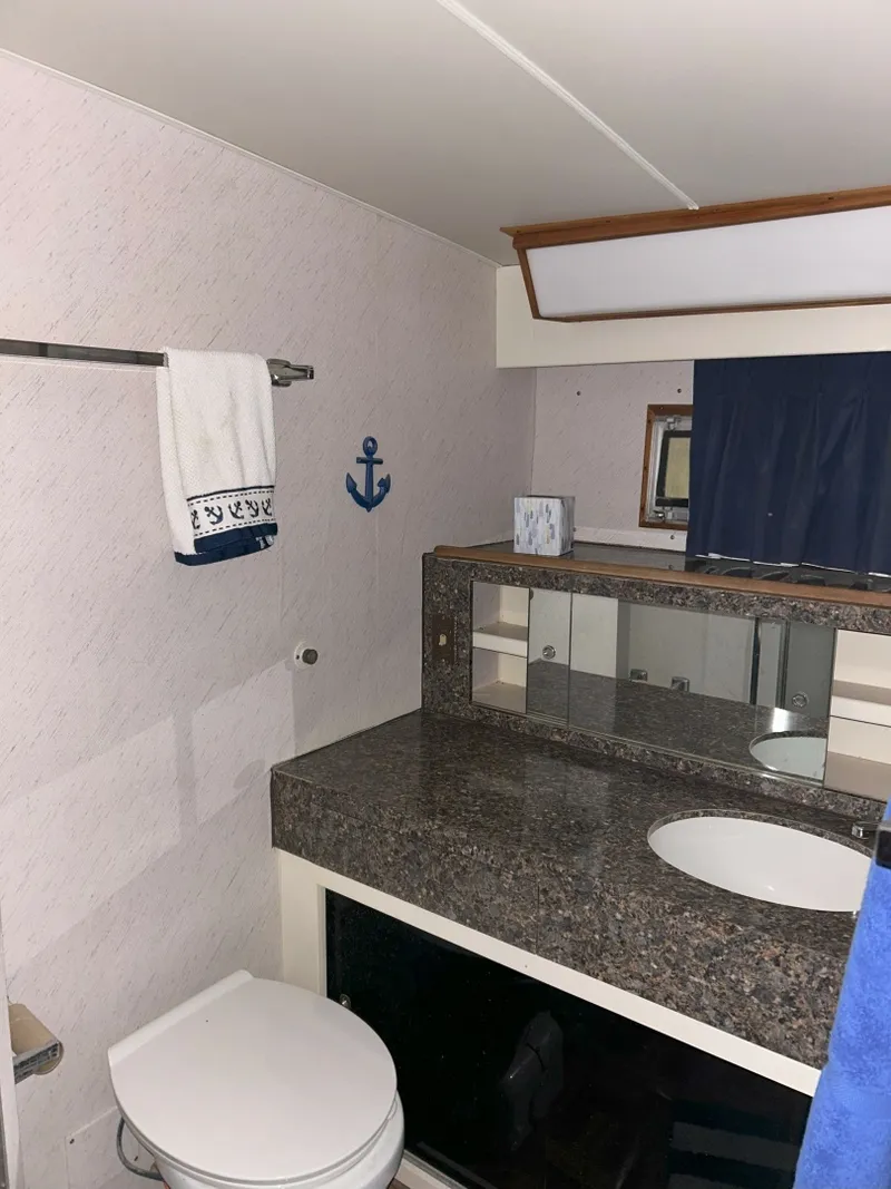 Slide: The Image of Bertram 42 Motor Yacht 1977 - 7586593