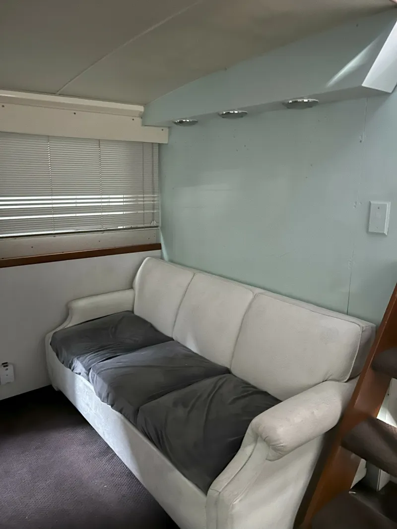Slide: The Image of Bertram 42 Motor Yacht 1977 - 7586557
