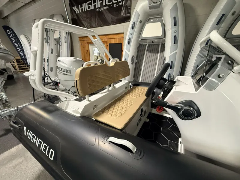 Slide: The Image of Highfield Sport 390 2026 - 5864599