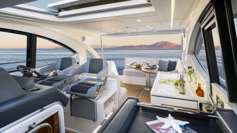 Slide: The Image of Riviera 4300 SE Image 013 - 5755347