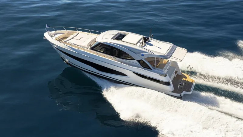 Slide: The Image of Riviera 4300 SE Image 08 - 5755354