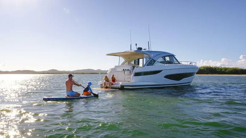 Slide: The Image of Riviera 4300 SE Image 05 - 5755358